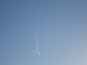 SpaceShipOne Engine Fires for it's X-Prize-winning flight to space (SS1 contrail is going straight up, the other belongs to White Knight)