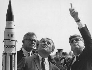 Kennedy with von Braun at Cape Canaveral